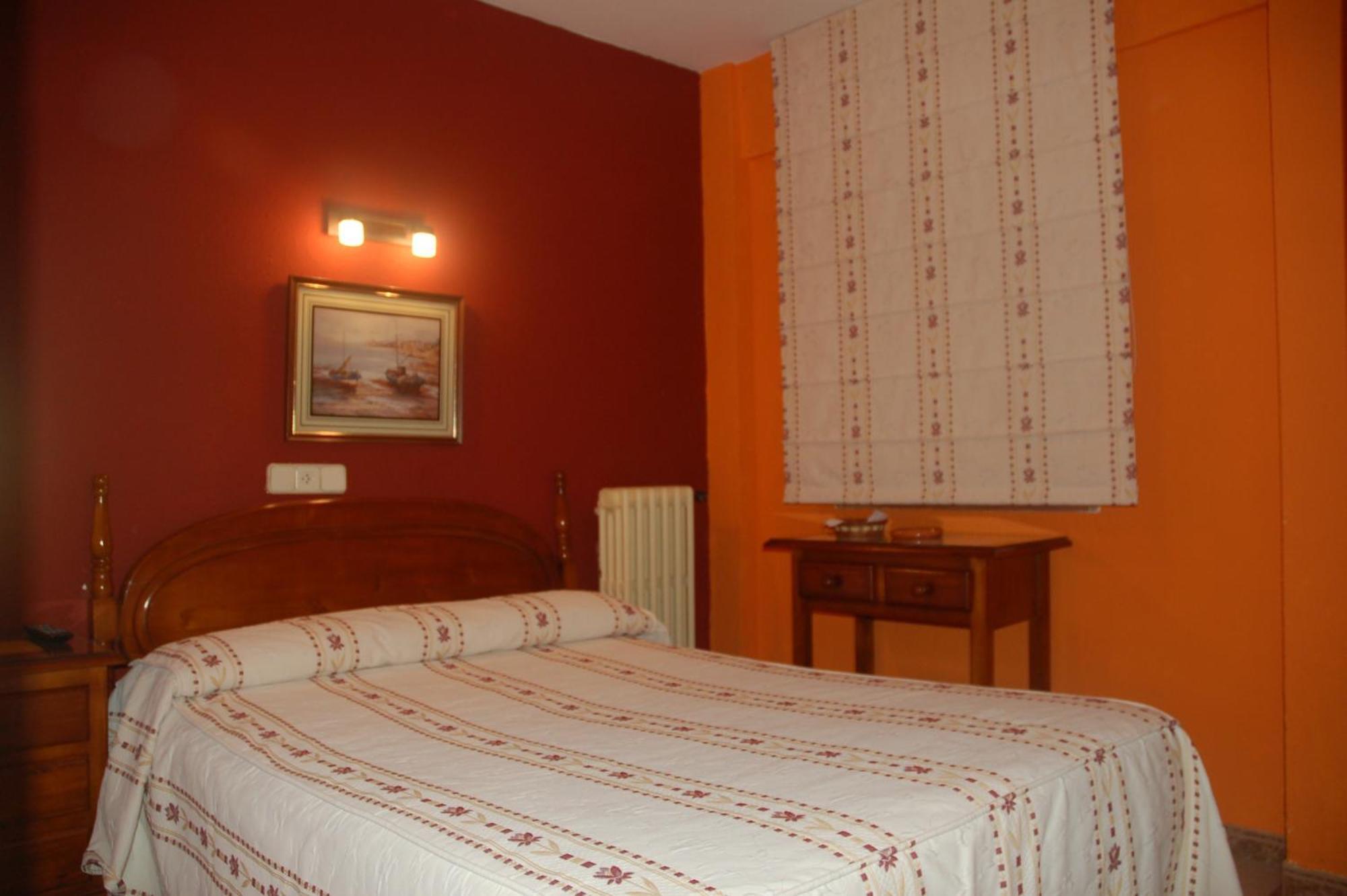 Hostal Residencia Castilla Куэнка Экстерьер фото