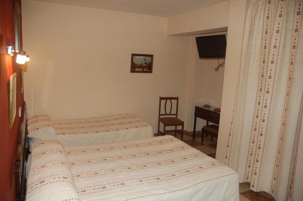 Hostal Residencia Castilla Куэнка Номер фото